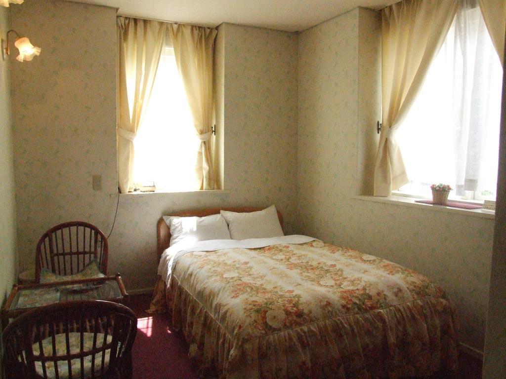 ペンション百万本のバラ "A Million Roses" Hotel ชิโมดะ ภายนอก รูปภาพ